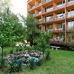 Bona Vita Hotel 2*